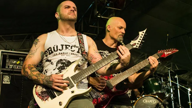 Guitarristas do Doomsday Hymn desligam-se da banda