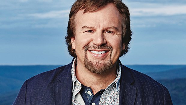 Vocalista do Casting Crowns conta como superou a dislexia