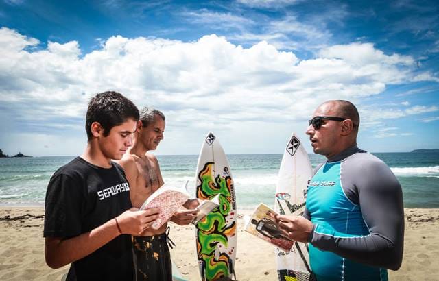 Surfistas de Cristo crescem nas praias do Brasil