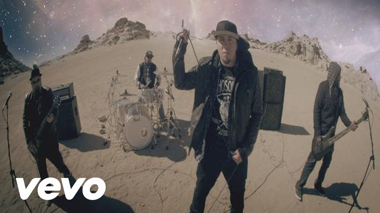 A banda P.O.D lançou em seu canal do youtube: P.O.D. – Lost In Forever (Scream) [Official Music Video]