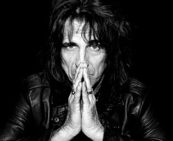 Alice Cooper afirma que quer “avisar às pessoas sobre satã”