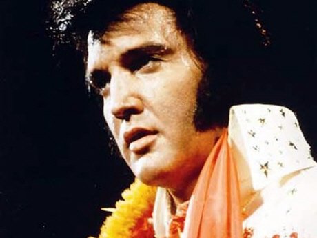 Bíblia de estudo que pertenceu a Elvis Presley será leiloada na Inglaterra